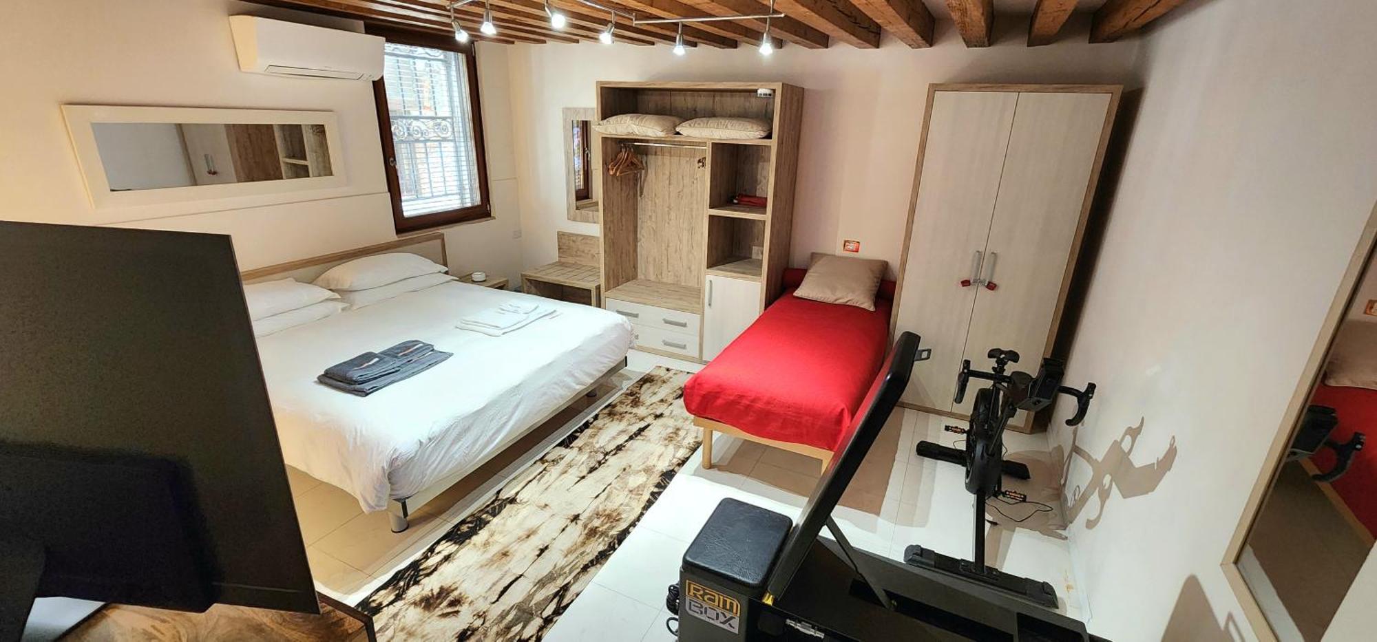 5 Schei De Mona Tourist Lease in Cannaregio Sestiere in Venice inside the oldest Jewish Ghetto worldwide Buitenkant foto